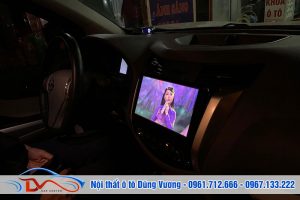 Màn hình DVD 10' cho Nissan Navara