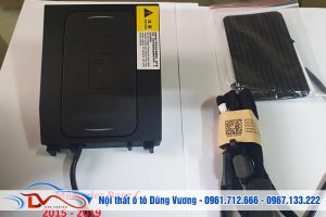 Sạc điện thoại không dây lắp trên xe Mercedes-Benz 2015-2019