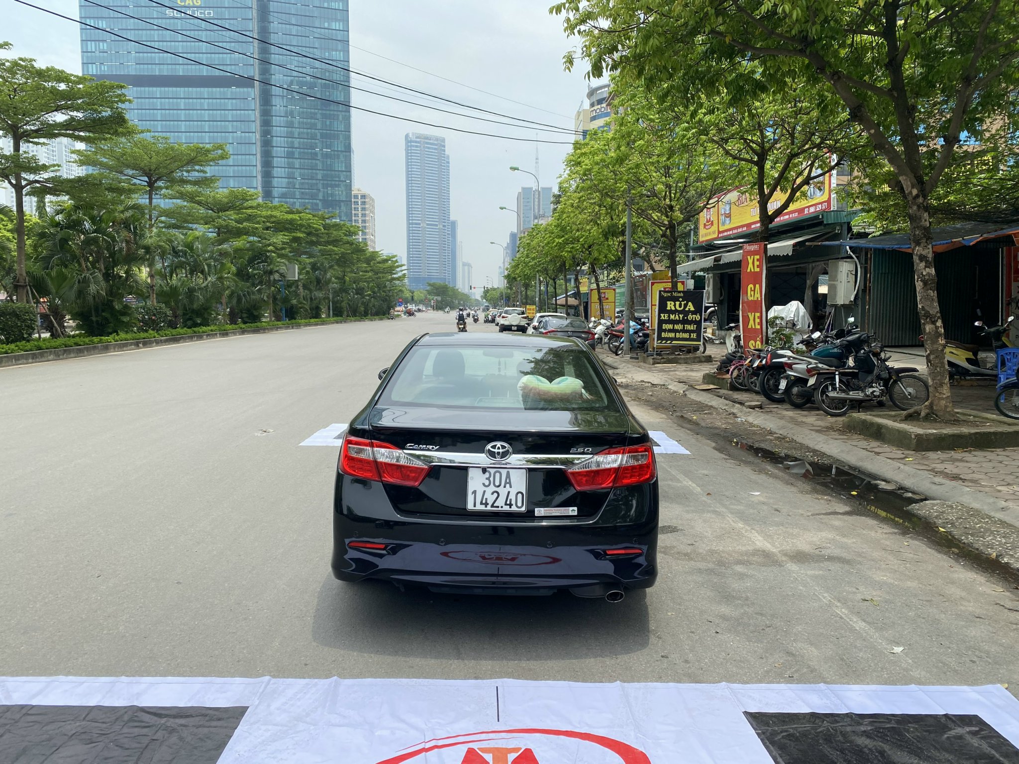 màn hình liền camera 360 cho xe Toyota Camry 2015