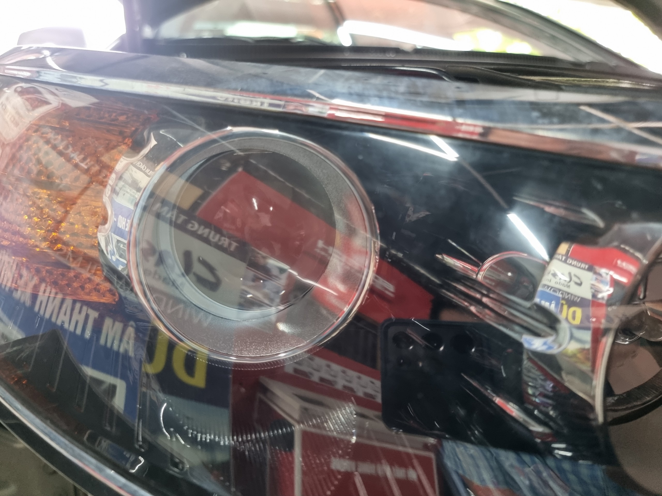 Đèn xe Kia Sorento 2013 sau khi nâng cấp