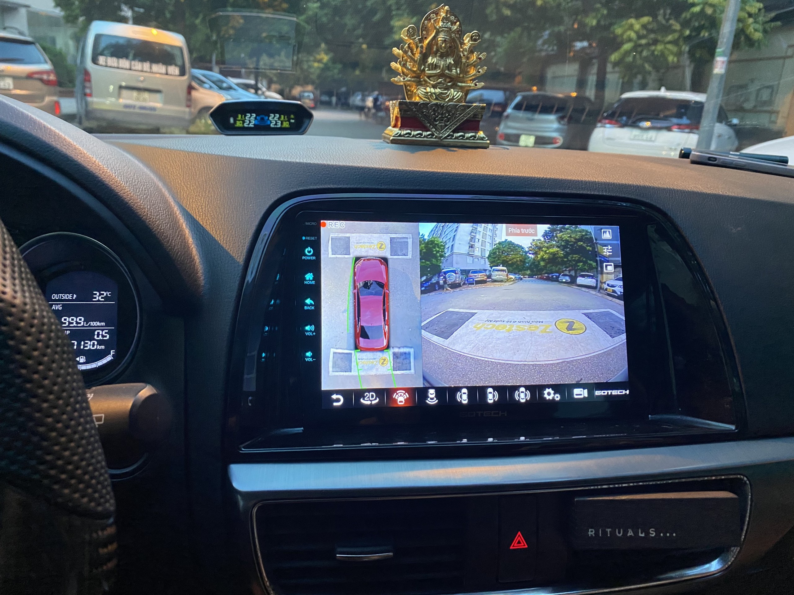 Hình ảnh màn hình liền Gotech Mazda Cx5 2015