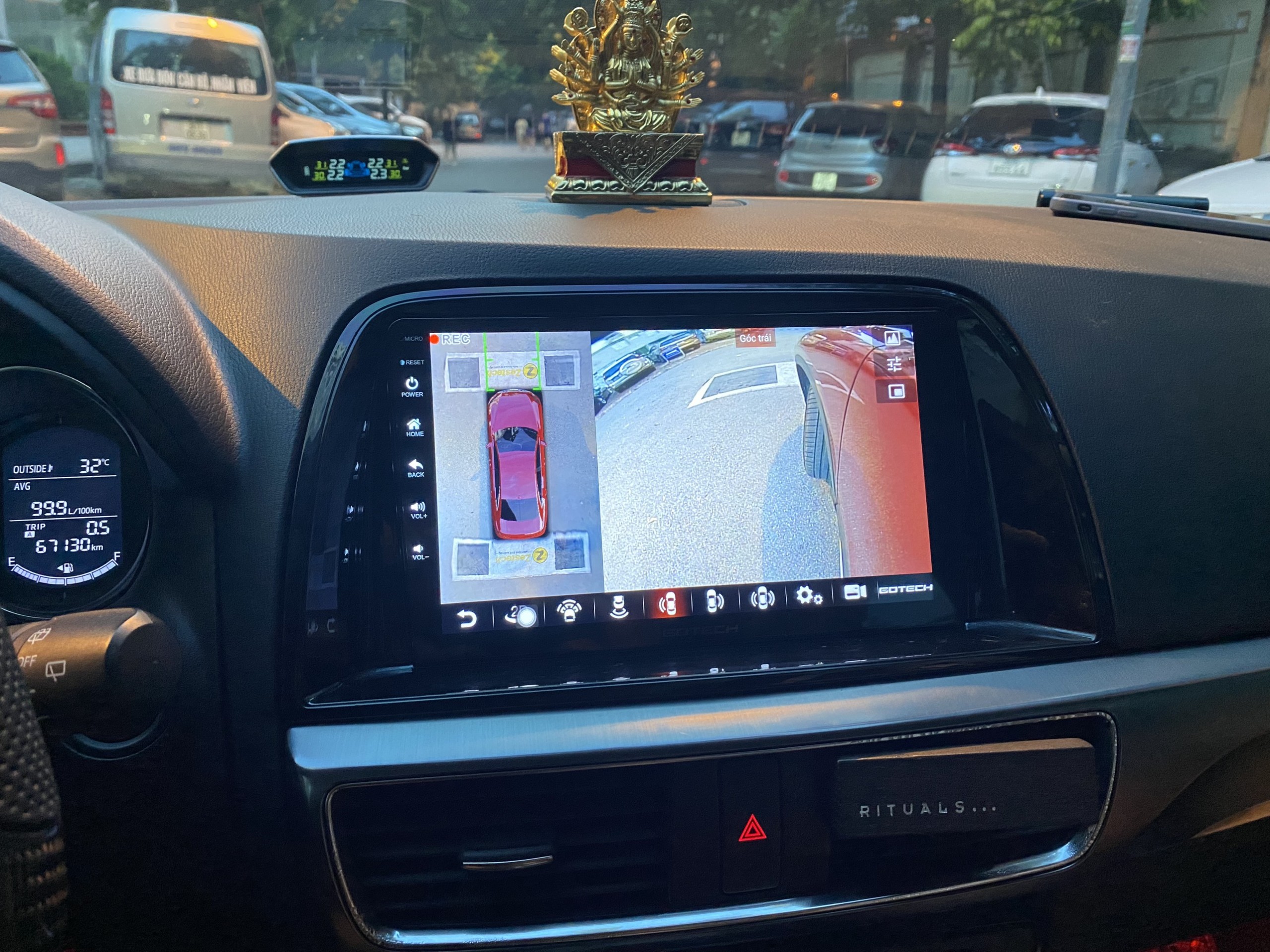 Hình ảnh màn hình liền camera 360 Gotech Mazda Cx5 2015