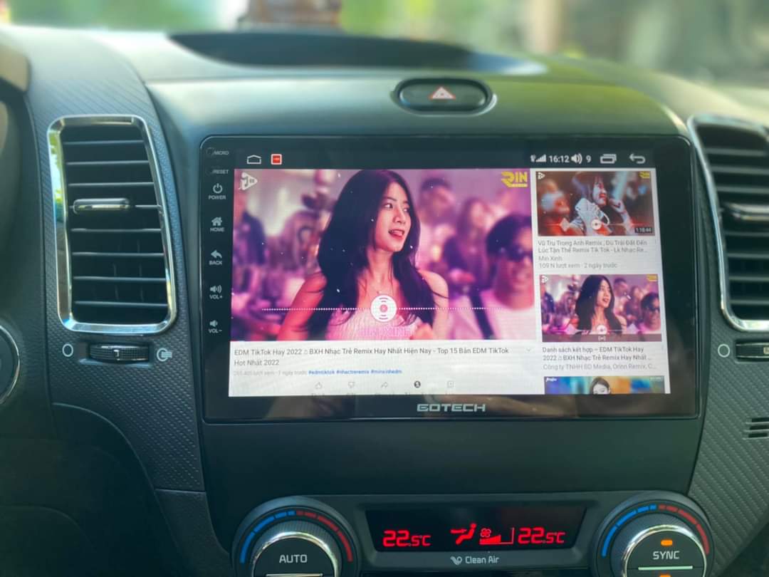 Hình ảnh màn hình liền camera 360 Kia Cerato 2018 chính hãng