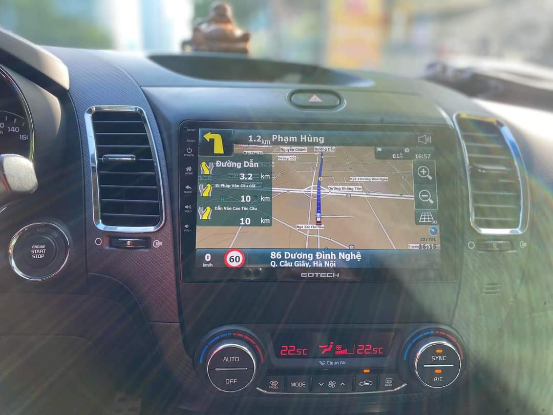 Màn hình liền camera 360 Kia Cerato 2018 sau khi nâng cấp