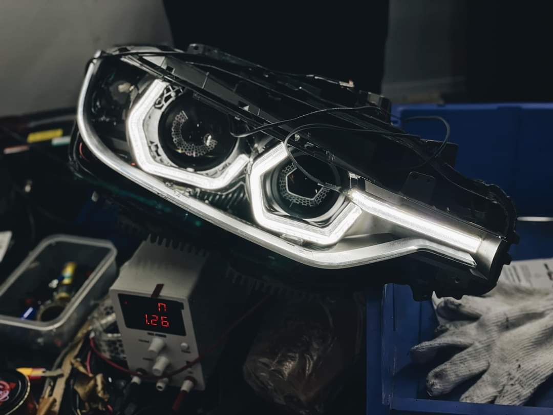 Nâng cấp hệ thống đèn xe BMW 320i tại nội thất ô tô Dũng Vương