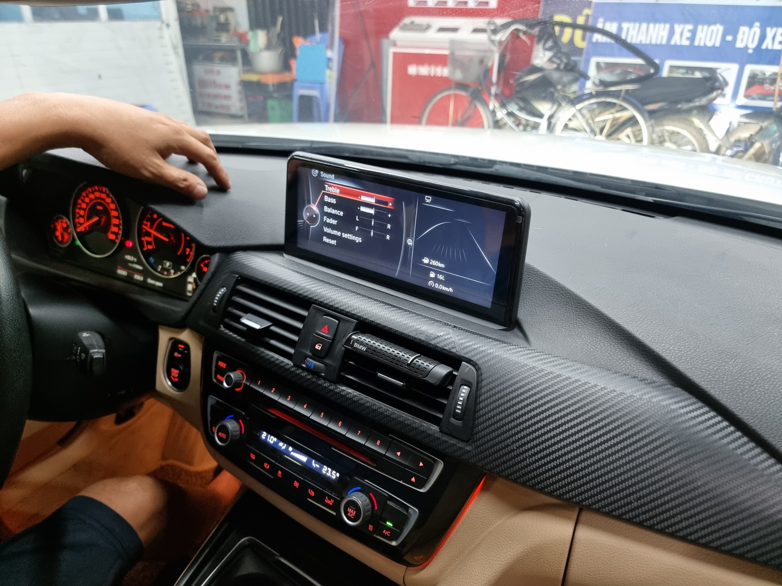 Nâng cấp màn hình android xe BMW 320i F30