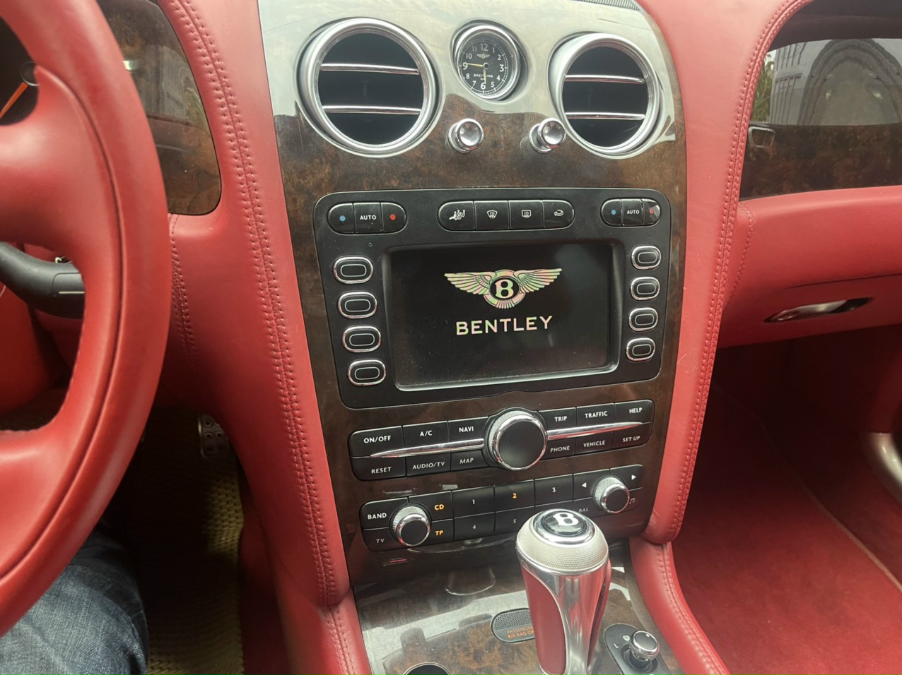 hình ảnh màn hình android xe Bentley sau khi nâng cấp